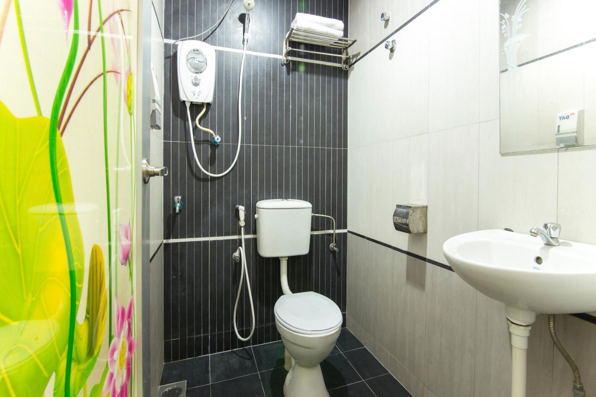 Valley View Hotel Lumut Exterior foto
